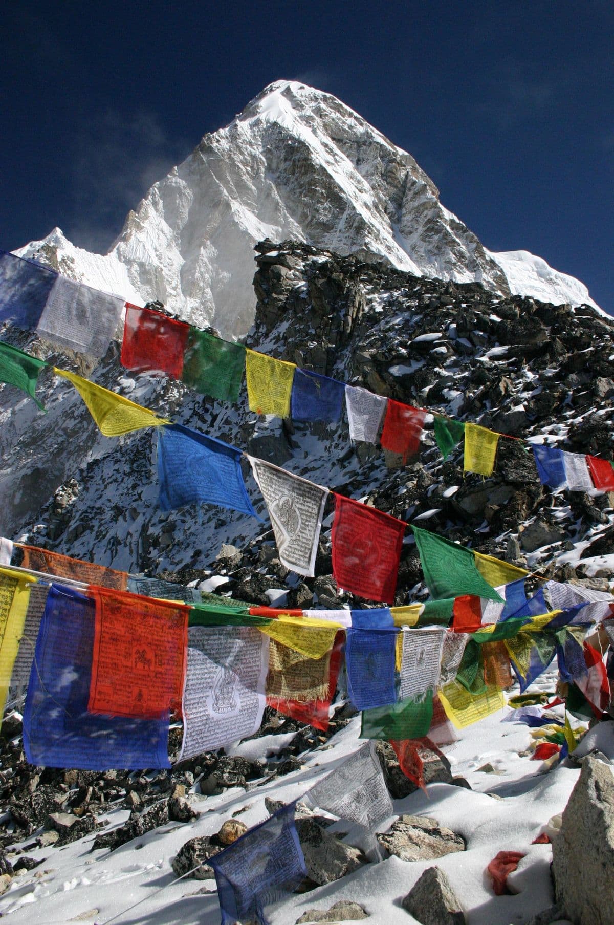 Everest Himalayan Summit & Flags