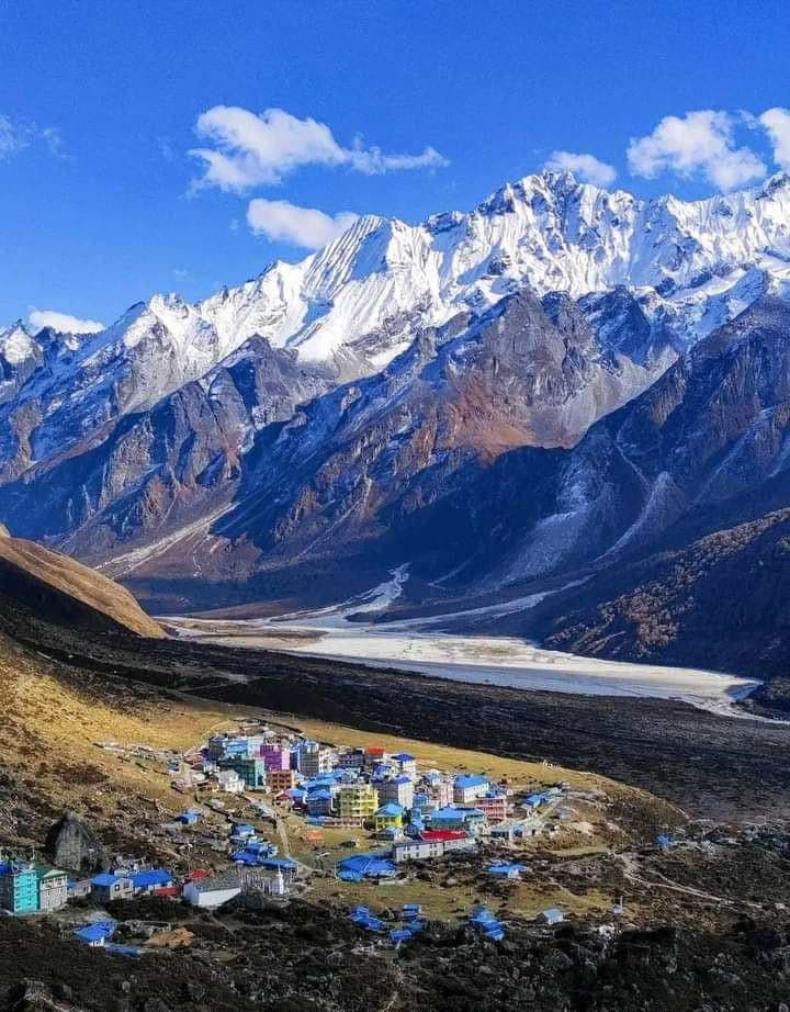 Himalayan Valley & Peaks
